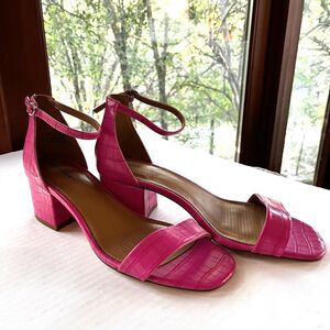 Comfortview Pink Orly low heel ankle strap Sandals Women 10.5 Wide